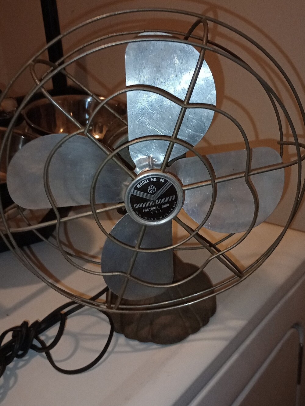 Manning Bowman Vintage Metal Desk Fan  Model #40